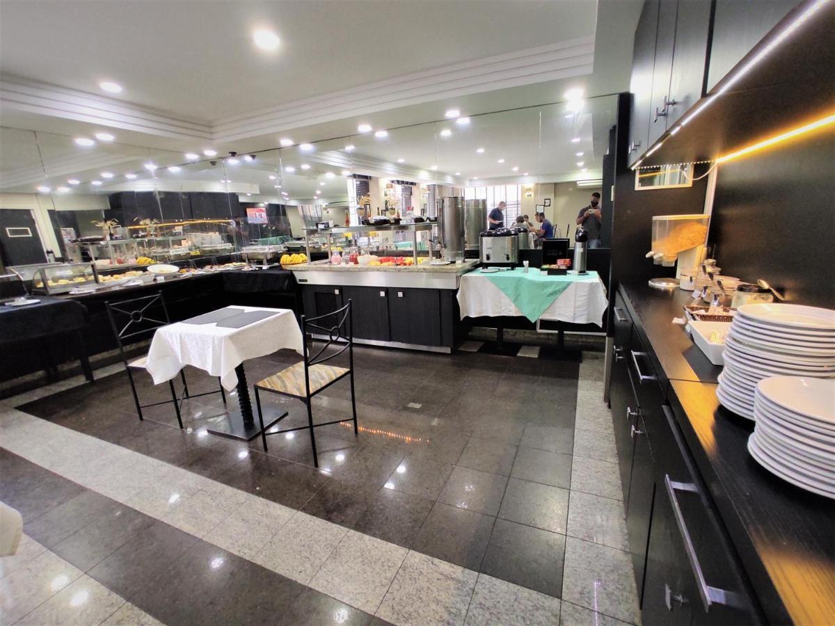 Granville Hotel Curitiba Buitenkant foto